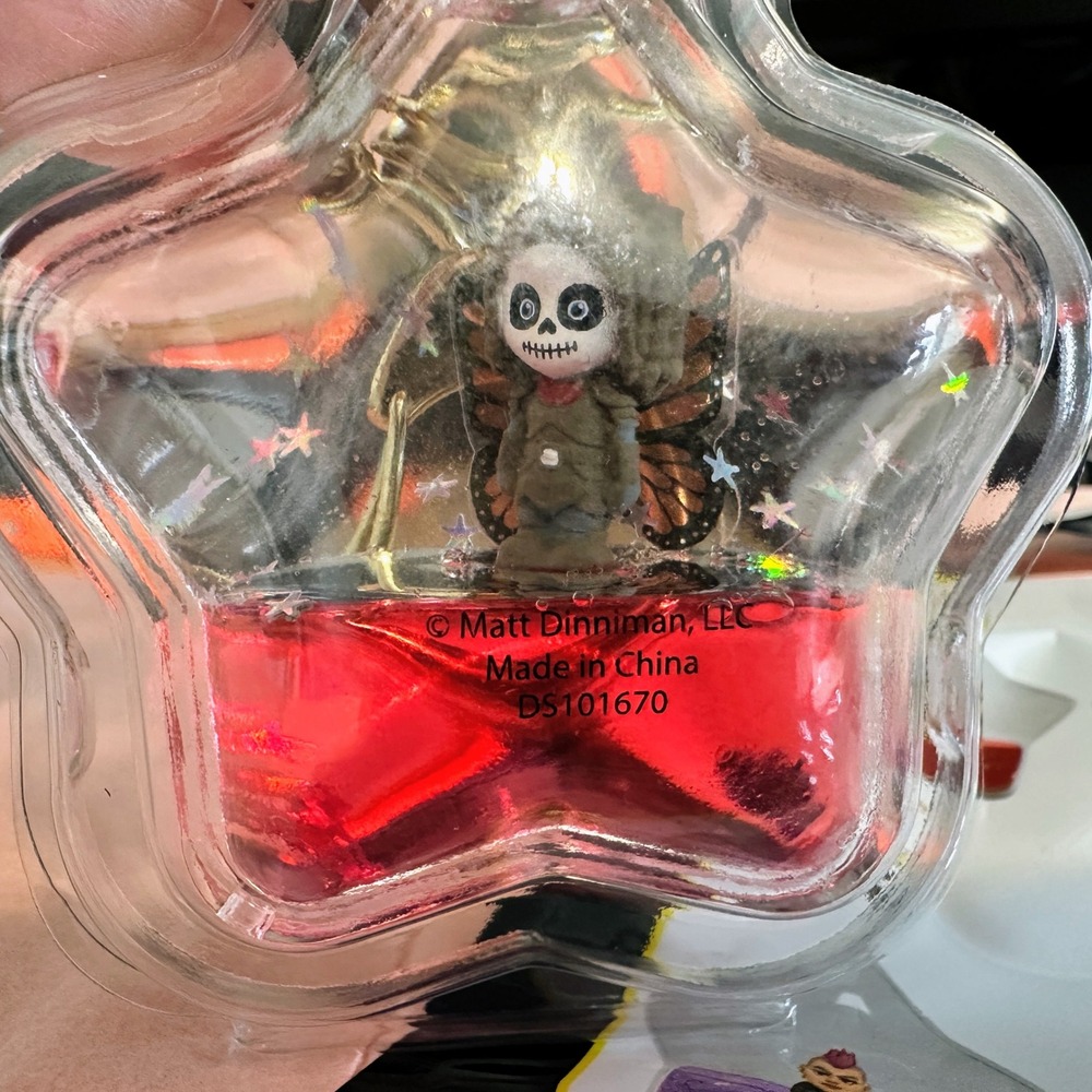 Dungeon Crawler Carl Keychain Tsunameez blind bag *Imani